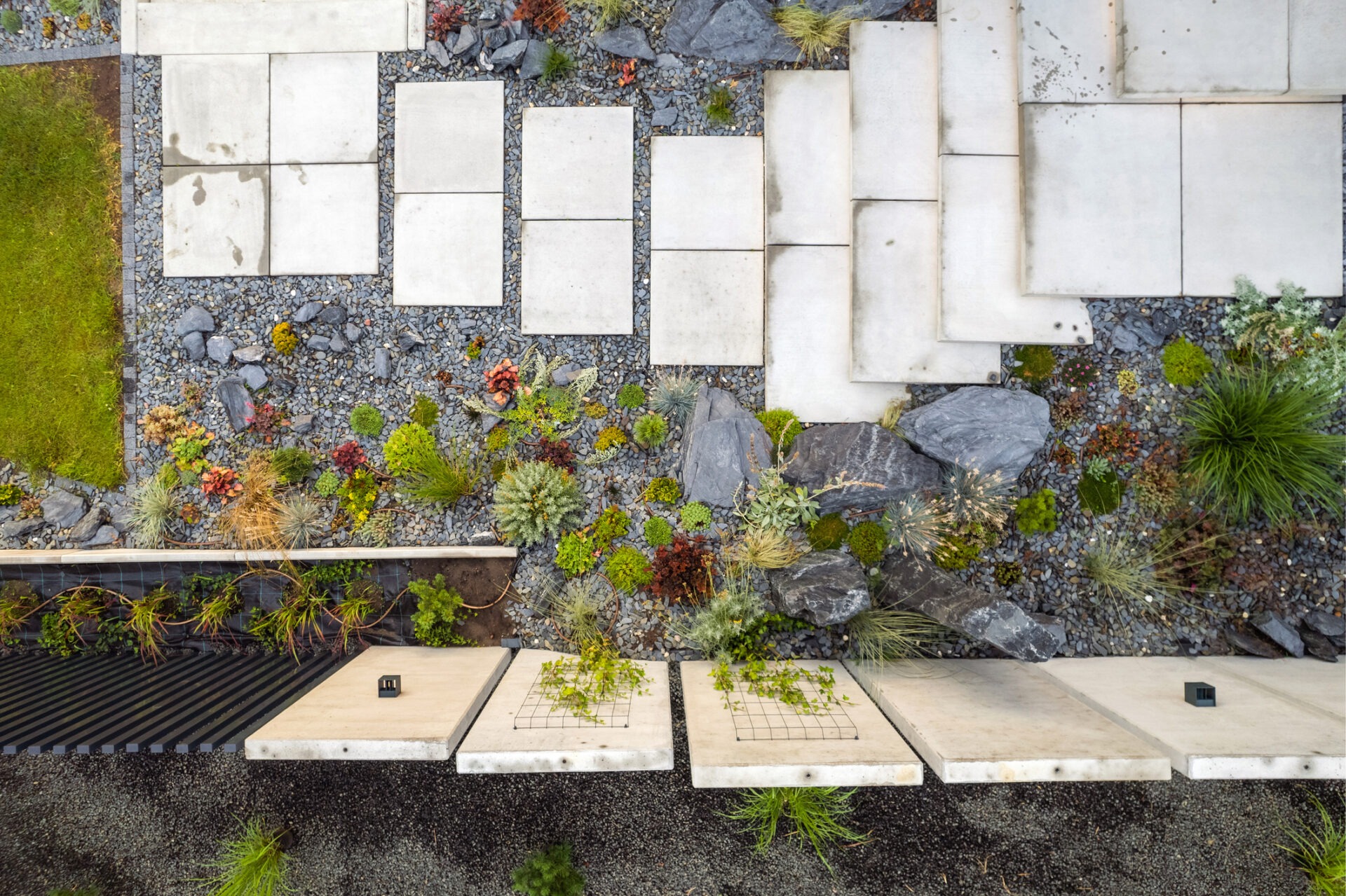 Modern Rockery Garden with Concrete Made Elements